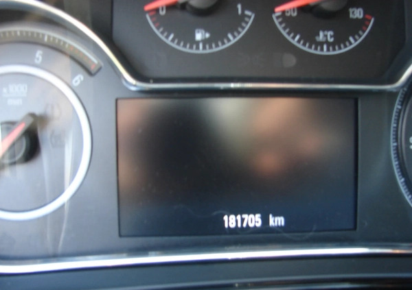 Opel Insignia cena 36900 przebieg: 181705, rok produkcji 2015 z Czyżew małe 67